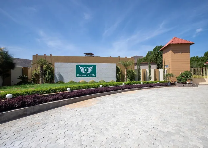 Elivaas 2 Bhk Pet Friendly Villa With Pvt Pool - Heaven In Hill