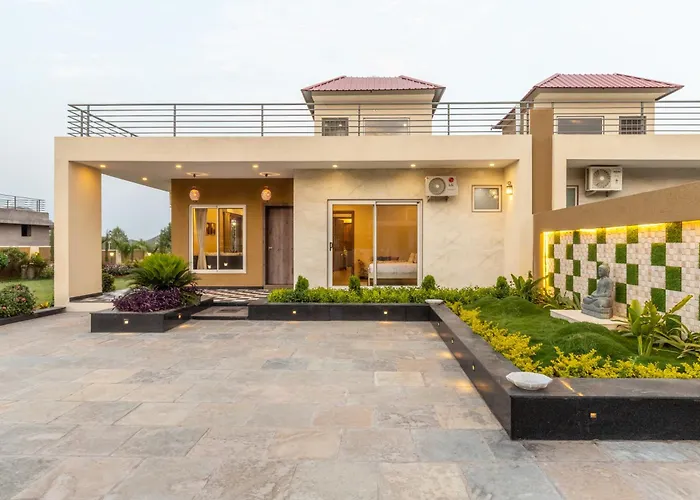 Elivaas 2 Bhk Pet Friendly Villa With Pvt Pool - Heaven In Hill